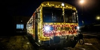 Pécsre, Mohácsra, Villányba is ellátogat januárban a MÁV fénymozdonya