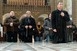 Tizedik alkalommal imádkoztak rózsafüzért térdeplő férfiak Pécsett