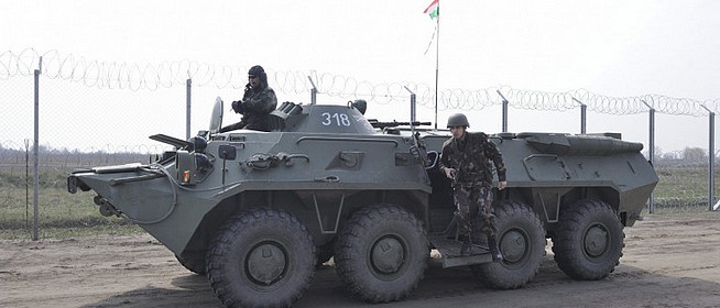 Páncélost vezényelt Baranyába a honvédség, nagy segítséget jelenthet a mentéseknél