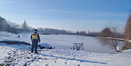 Olvad a jég, már nem biztonságos a csúszkálás Orfűn Olvad a jég, már nem biztonságos a csúszkálás Orfűn