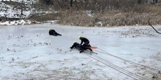 A jégről mentést gyakorálták a baranyai tűzoltók