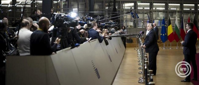 Orbán Viktor úgy véli, atombomba-jellegű mellberúgást kaptak a rendkívüli EU-csúcson