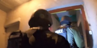 Drogdílerekre csaptak le a kommandósok Baranyában, a vevőik is bajba kerültek - Videó!