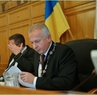 Ez nagyon komoly: nem szavazta meg a pécsi közgyűlés a város idei költségvetését