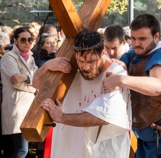 Bólyi színjátszók elevenítik meg Jézus Krisztus szenvedéstörténetét a Tettyén