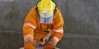 Kizárta a lakásból édesanyját egy másfél éves gyermek Pécsett