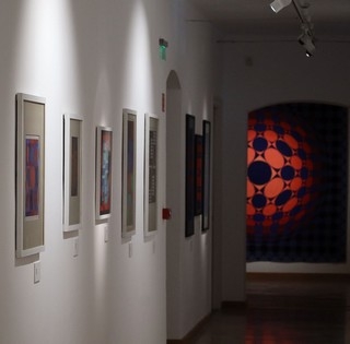 Megújult a Vasarely Múzeum Pécsen: eddig nem látott műveket is bemutatnak