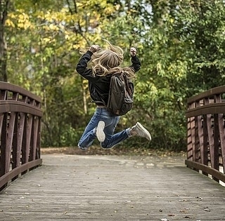 Lesz minden is a héten: napsütés, szél, hajnali fagyok, aztán kora nyáriasra fordul