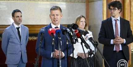 Magyar Péter: csökken a kormánytagok, a képviselők és a polgármesterek fizetése Magyar Péter: csökken a kormánytagok, a képviselők és a polgármesterek fizetése