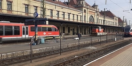 Elfüstölt egy mozdony, késnek a vonatok a pécsi vonalon Elfüstölt egy mozdony, késnek a vonatok a pécsi vonalon