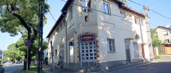 Íme, a pécsi egység, a Makári, ahol az egyetemisták között csak néha dúlt kocsmaharc