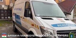 Visszatértek a pécsi betörők a tetthelyre, ahol még helyszíneltek a zsaruk - Videó!