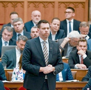 Már az is felmerült, lehetne-e vasúti híddá is alakítani a mohácsi Duna-hidat