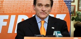 Fidesz: 2009 legyen a változás éve Fidesz: 2009 legyen a változás éve