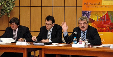 Elnapolva: nincs Wekler-utód Elnapolva: nincs Wekler-utód