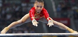 Ezrével hamisító kínai olimpikonok Ezrével hamisító kínai olimpikonok