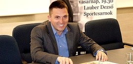 Ákos duplán ajándékozza a pécsieket Ákos duplán ajándékozza a pécsieket