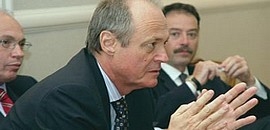 Pécsi közgazdász cikke a Figyelőben Pécsi közgazdász cikke a Figyelőben