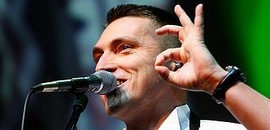 Vasárnap ér Pécsre az Ákos-turné Vasárnap ér Pécsre az Ákos-turné