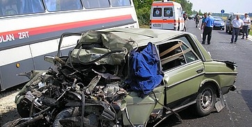 Marad a döcögős, nyomvályús 6-os út Marad a döcögős, nyomvályús 6-os út