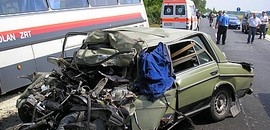 Marad a döcögős, nyomvályús 6-os út Marad a döcögős, nyomvályús 6-os út