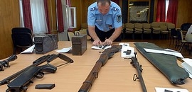 Fegyvergyűjtő drogtermesztőt fogtak Fegyvergyűjtő drogtermesztőt fogtak