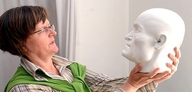 Látható lesz Janus igazi arca