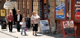 Kié legyen a közterületi értékesítés? Kié legyen a közterületi értékesítés?