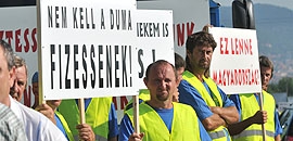 Lezárta egy vállalkozás a főutat Lezárta egy vállalkozás a főutat