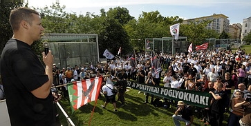 Jobbik: újjáalakult a Magyar Gárda Jobbik: újjáalakult a Magyar Gárda