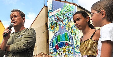 Gyerekek üzennek a tűzfalakon Gyerekek üzennek a tűzfalakon