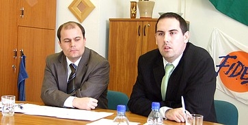 Az idősökön spórol a pécsi önkormányzat? Az idősökön spórol a pécsi önkormányzat?