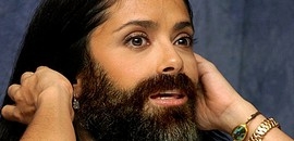 Szakállat növesztett Salma Hayek