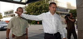 Vona Gábor rendőrségi kihallgatáson