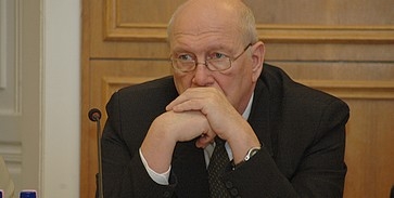 Ternák prof. előadása a H1N1-ről Ternák prof. előadása a H1N1-ről