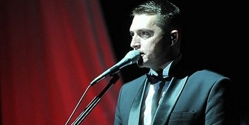 Rajongói dönthetnek Ákos új klipjéről Rajongói dönthetnek Ákos új klipjéről