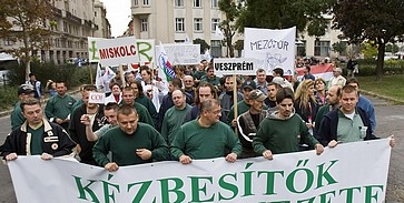 Fidesz: sokkoló az elbocsátások száma Fidesz: sokkoló az elbocsátások száma