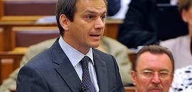 Bajnai: januártól csökken a távhő áfája Bajnai: januártól csökken a távhő áfája