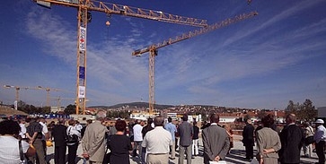 Daruk tánca ünnepli az évfordulót Daruk tánca ünnepli az évfordulót