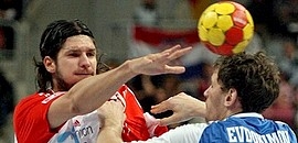 Nem utazhatnak a kézisek Pekingbe!