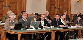 Kőkemény év előtt a Megyeháza is Kőkemény év előtt a Megyeháza is