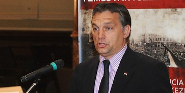 Orbán ötszörösen veri Mesterházyt Orbán ötszörösen veri Mesterházyt