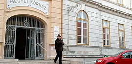 Bedöntik még idén a megyei kórházat is? Bedöntik még idén a megyei kórházat is?