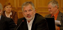 A pécsi fideszesek kérdései az EKF-ről