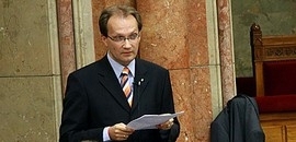 Hoppál: a református szeretetszolgálaton keresztül is segíthetünk Hoppál: a református szeretetszolgálaton keresztül is segíthetünk