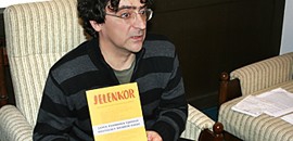 Szenzációs kézirat Janustól Szenzációs kézirat Janustól