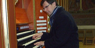 „Maradok pécsi lokálpatrióta „Maradok pécsi lokálpatrióta