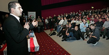 Árnyékkormányt alakít a Jobbik Árnyékkormányt alakít a Jobbik