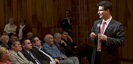 Mesterházy vitára hívta Orbánt