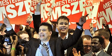 Ahelyett, hogy bocsánatot kérnének Ahelyett, hogy bocsánatot kérnének